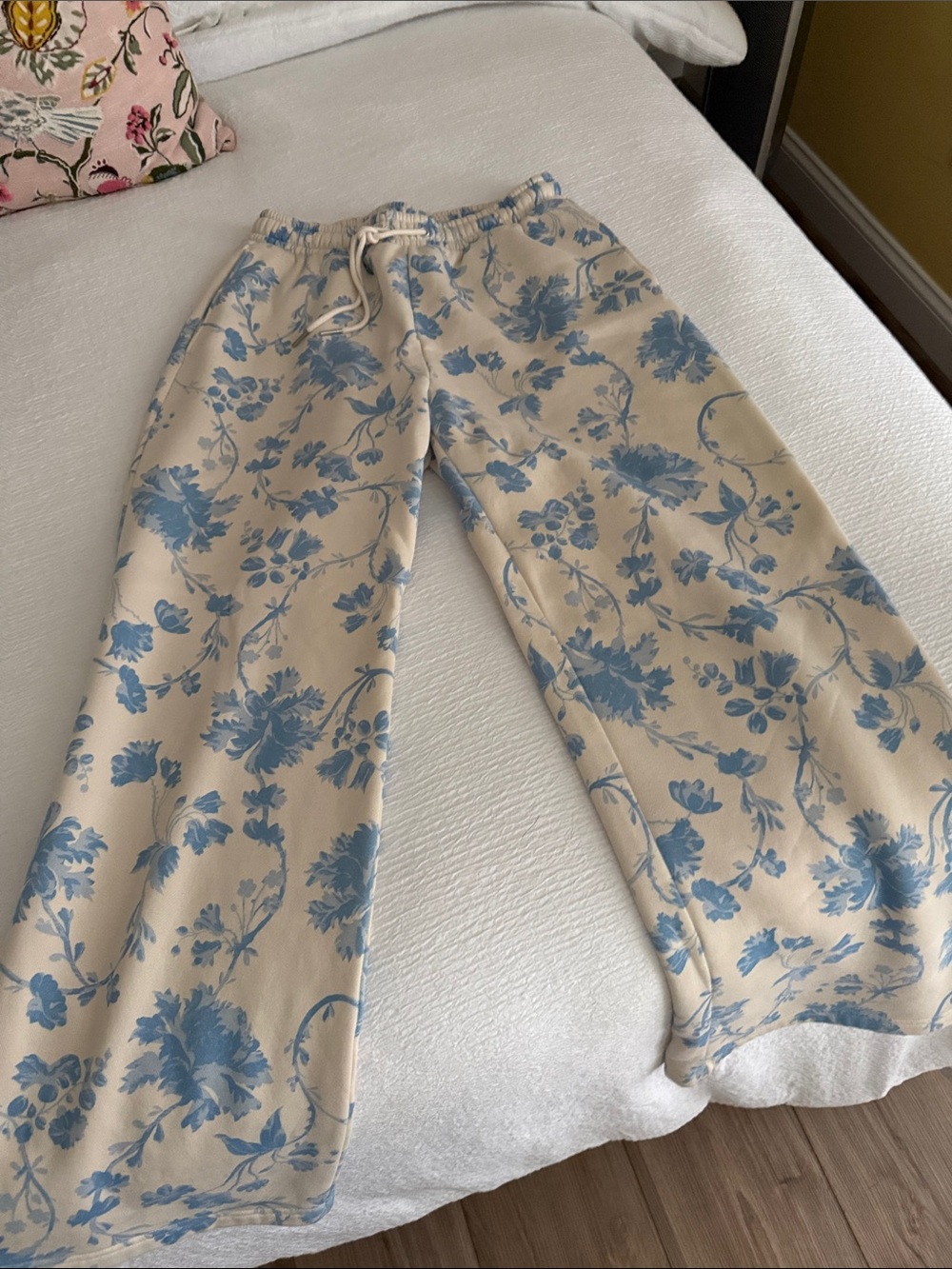 Abercrombie Floral Wide-Leg Pants in Cream and Blue